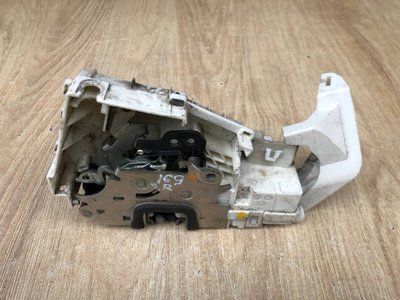 Замок задніх правих дверей Mercedes W169 A-class, б.в 1697302235 1697302235 фото