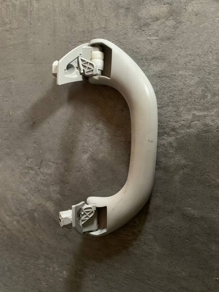 Ручка потолка передняя Volkswagen Passat B6, 2005-2011 г., 1K0857607H, б.у. K0857607H фото