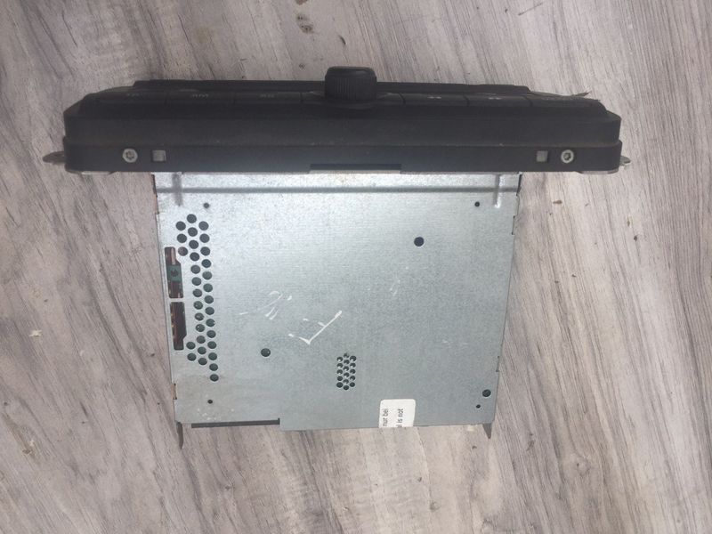 Магнитола Skoda Fabia, б.у. 5J003561A фото