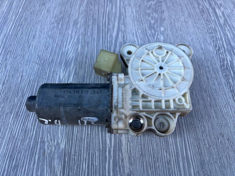 Мотор склопідйомника передній лівий Mercedes W211 E-class, 2118202942, б.в. 2118202942 фото
