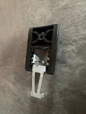 Кронштейн козирка Volkswagen Passat B6, 2005-2011 р., 1K0858774A, б.в. 1K0858774A фото