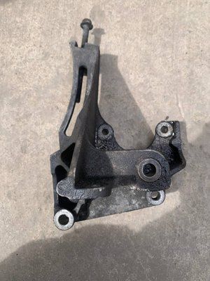Кронштейн насоса ГУР Subaru Impreza 3, 2.0 бензин, 2007-2011 г., 22870AA140, б.у. 22870AA140 фото