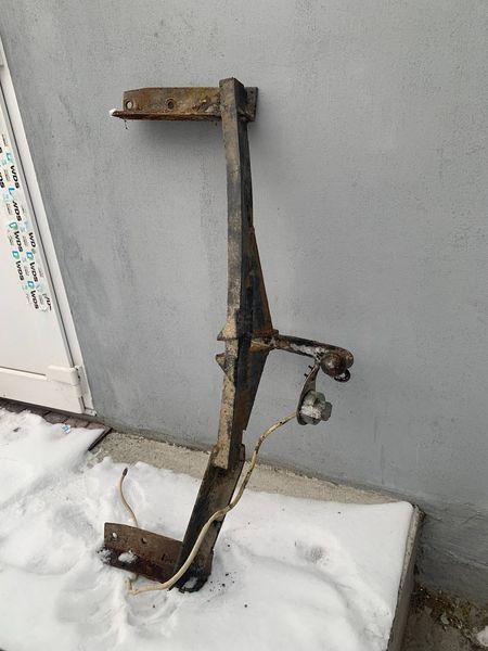 Фаркоп Nissan Almera N16, 2004 г., б.у. 0--0=0= фото