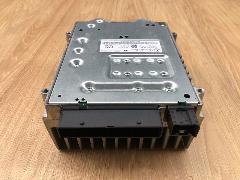 Підсилювач звуку, harman becker 2518209589 Mercedes W251, R-class, б.в. 2518209589 фото