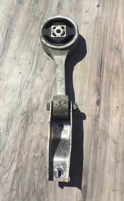 Подушка КПП нижняя Skoda Fabia 1, б.у 467898767890 фото