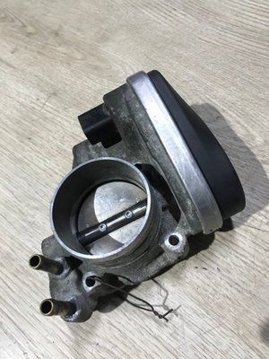 Дросельна заслонка Volkswagen Passat B6 2.0 бензин, 2007 р., 06F133062, б.в. 06F133062 фото