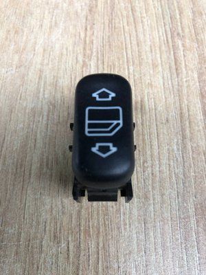 Кнопка склопідйомника Mercedes W220 S-class, б.в 2208201210 2208201210 фото