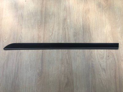 Молдинг с хромом задней левой двери Mercedes W251 R-class, б.у. 2516902562 фото