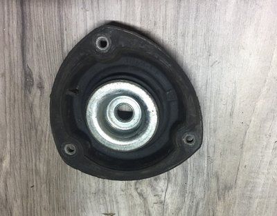 Опорная подушка амортизатора Skoda Octavia A7, б.у. 06650 фото