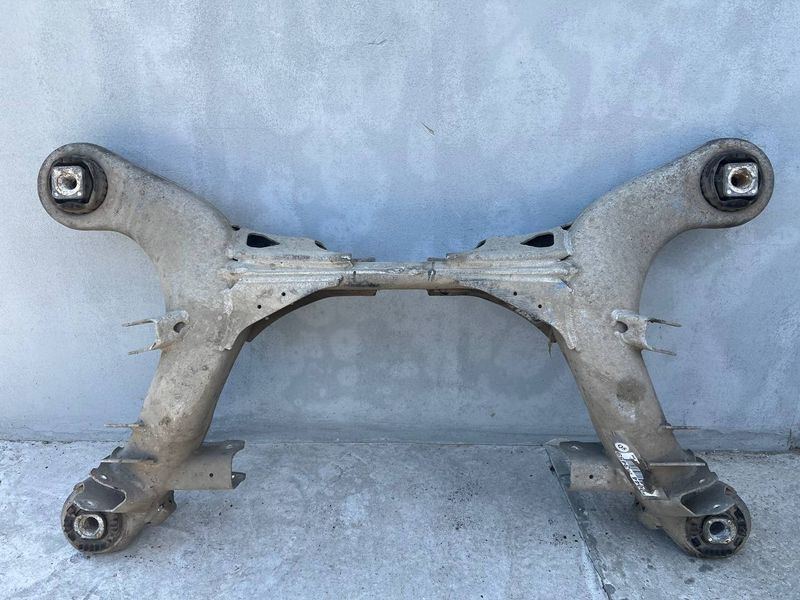 Балка задней подвески Mercedes W211 E-class, 2113502408, б.у. 2113502408 фото