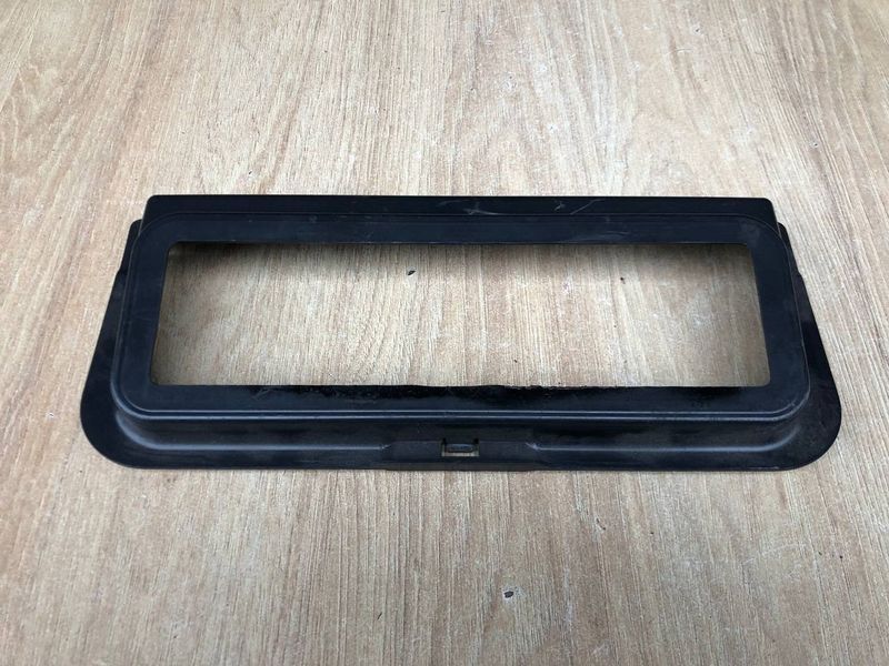 Кронштейн, накладка Mercedes W220 S-class, б.в 2206840065 2206840065 фото