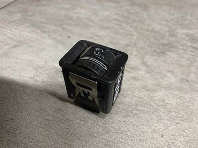 Кнопка склопідйомника задніх лівих дверей Volkswagen Passat B6, 2005-2011 р.,7L6959855B, б.в. 7L6959855B3 фото