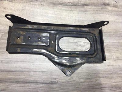 Решітка акумулятора Volkswagen B5, б.в. 4556645756 фото