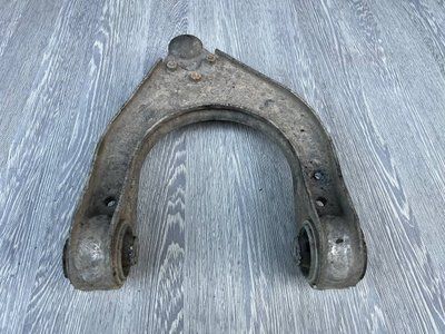 Рычаг передней подвески верхний левый Mercedes W211 E-class, 2113308907, б.у. 2113308907 фото