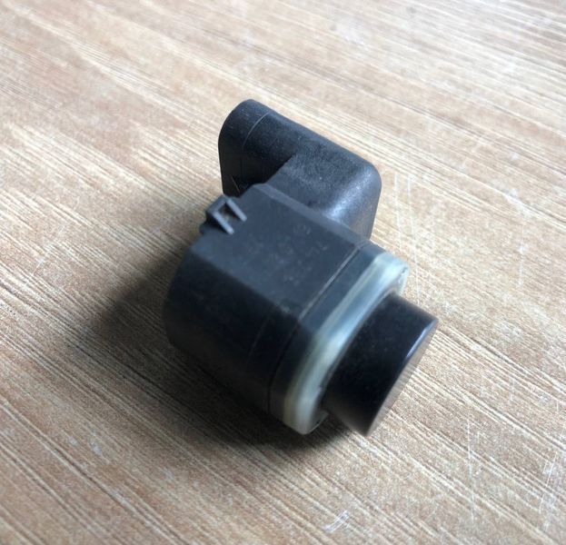 Датчик сигнализации парковки, передний LR038533, C2Z22810, AH4215K859AB Range Rover Vogue L405, б.у. LR038533, C2Z22810, AH4215K859AB фото