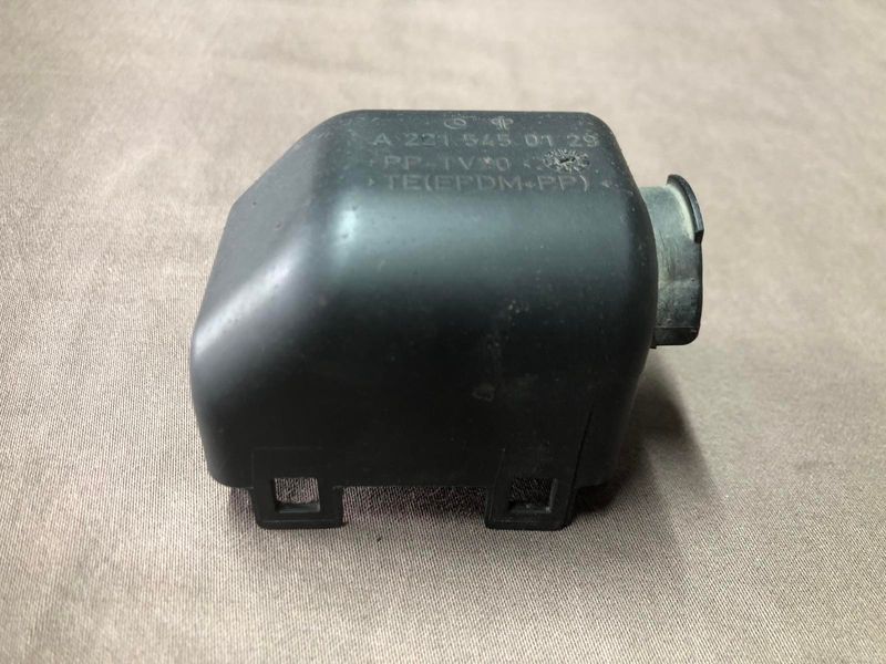 Корпус штекера mb Mercedes w221, S-класс 2215450129 фото
