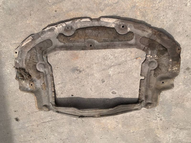 Шумоізоляція капота Subaru Impreza 3, 2007-2011 р., б.в. 9898987 фото