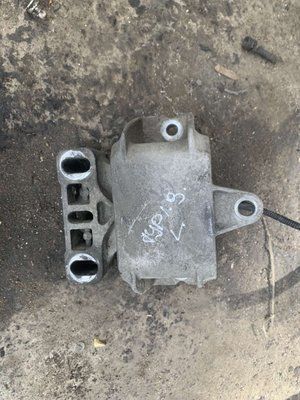 Подушка КПП Skoda Octavia Tour 1.9 TDI, б.в. 1880295375 фото