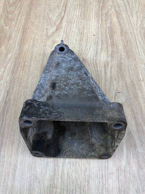 Лапа мотора Mercedes C-class w203, б.у 1112231704  1112231704 фото
