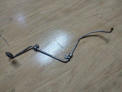 Трубка подачі масла до турбіни Volkswagen Passat B6, 2.0 TDI, 2009 р., 038145771AG, б.в. 038145771AG фото