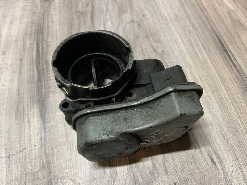 Дроссельная заслонка VAG, 03G 128 063 B, б.у. 03G 128 063 B фото