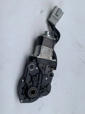 Моторчик регулювання переднього лівого сидіння Honda Legend Kb1, 2007 р., 234055241-3-00, б.в. 234055241-3-00 фото