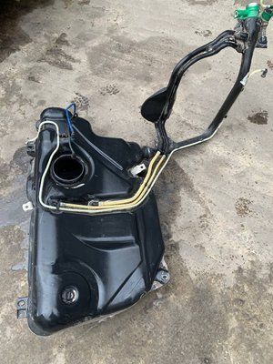 Топливный бак Skoda Fabia 2, 1.2 бензин, 6Q0201085A, б.у. 6Q0201085A фото