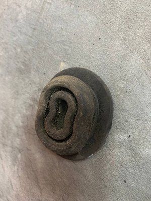 Подушка радиатора нижняя Volkswagen Passat B6, 2005-2011 г., 1K0121367F, б.у. 1K0121367F фото