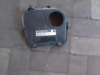 Кришка двигуна Volkswagen Passat B7, б.в. 1988127627 фото