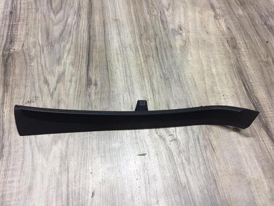 Накладка порога передня права 561.868.238А Volkswagen Passat B7, б.в. 561.868.238А фото