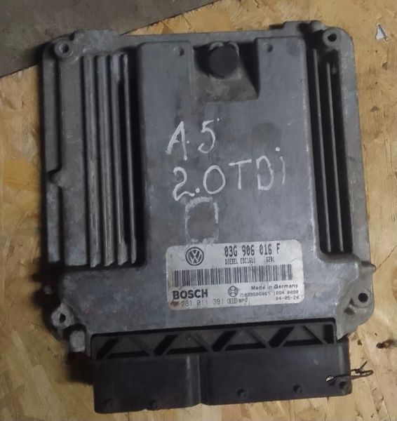 Блок керуванням двигуна Vag 03G906016F, б.в. 03G906016F фото
