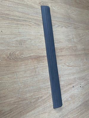 Накладка на порог передний левый Nissan Almera Classic B10RS 2006-2012 г. б.у. 8321031000 8321031000 фото