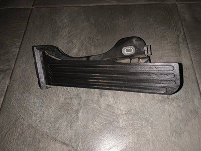 Педаль газу, акселератора Volkswagen Passat B6, 2005 р., 1K1723503L, б.в. 1K1723503L33 фото