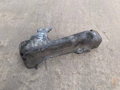 Защита форсунок левая Subaru Impreza 3, 2.0 бензин, 2007-2011 г., б.у. 5675676 фото