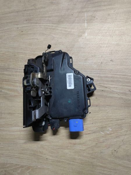 Замок передних правых дверей Skoda Fabia 1, 2005 г., 3B1837016BQ, б.у. 3B1837016BQ фото