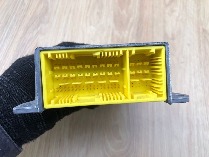 Модуль - процесор управління подушкою безпеки (airbag) 1648207426 Mercedes W251, R-class, б.в. 1648207426 фото