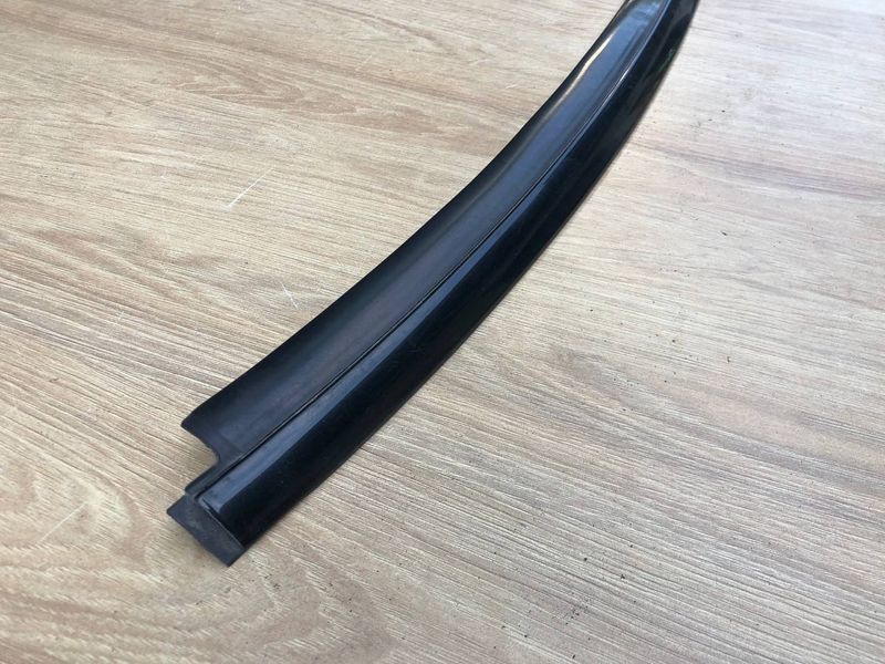 Молдинг лобового скла Mercedes C-class w203, Б.в 2036710036 2036710036 фото