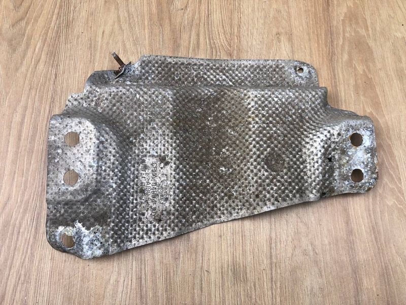 Теплоекран, ізолятор CPLA114B04AD Range Rover Vogue L405, б.в. CPLA114B04AD фото