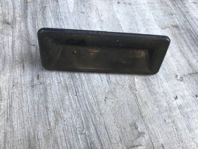 Кнопка открывания багажника Skoda Octavia A5, б.у. 1Z0 827 574 1Z0 827 574 фото