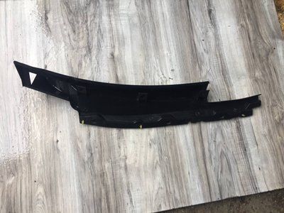 Накладка під лобове скло нижня права ВР4К507Р1 Mazda 3 BK седан, б.в. ВР4К507Р1 фото
