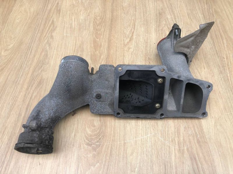 Впускний патрубок компресора наддуву Mercedes C-class w203 2.0 бензин, б.в. 1110981037 1110981037 фото