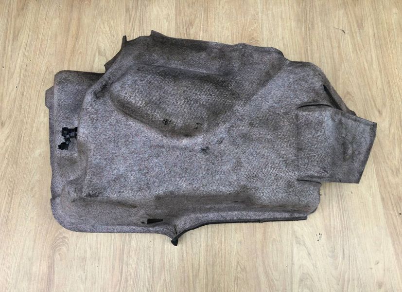 Обшивка багажника бокова, права Mercedes W220 S-class, б.в  983346 фото