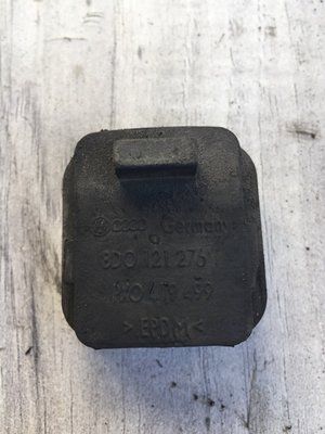 Подушка радіатора Volkswagen Passat B5, б.в. 3D0 121 275 фото