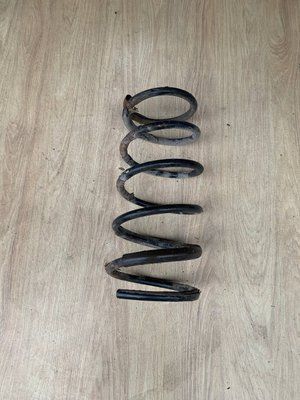 Пружина передня Chevrolet Epica 2006-2012 р., 2.0 бензин, б.в. 96407751 96407751 фото