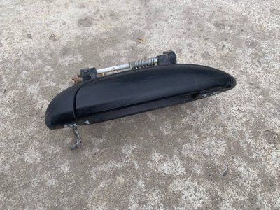 Ручка наружная задних правых дверей Dacia Logan 1, 2006 г., 7700433076, б.у. 7700433076202 фото