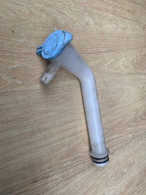 Горловина бачка омывателя Chevrolet Lacetti 2004-2013 г, б. у.  96550799 96550799 фото