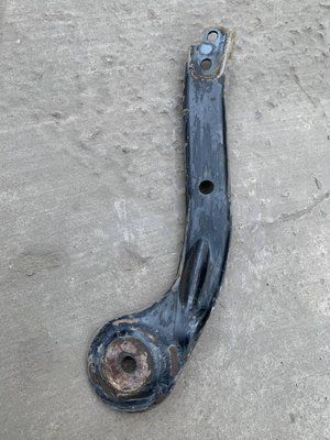 Кронштейн задней балки левый Subaru Impreza 3, 2007-2011 г., седан, 20157FG010, б.у. 20157FG010 фото