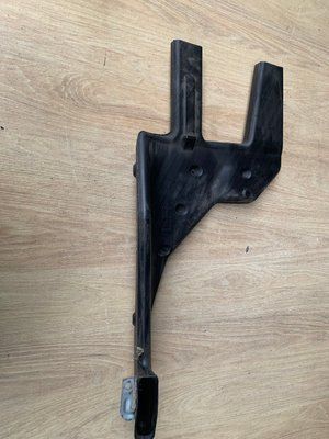 Патрубок повітрозабірника лівий Nissan Almera Classic B10RS 2006-2012р, б.в. 8458331010 8458331010 фото