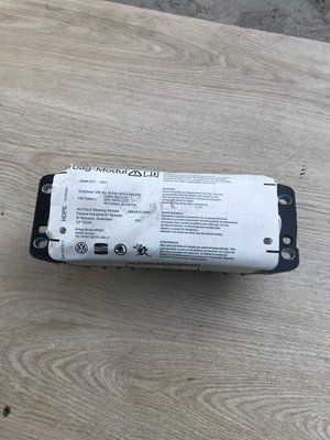 Подушка безпеки пасажира Volkswagen Jetta 2007 р., седан, 608104402A, б.в. 608104402A фото