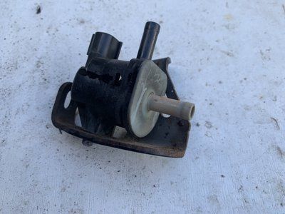 Клапан вакуумний Toyota Avalon 2005-201190910-12276, б.в. 1995523903 фото